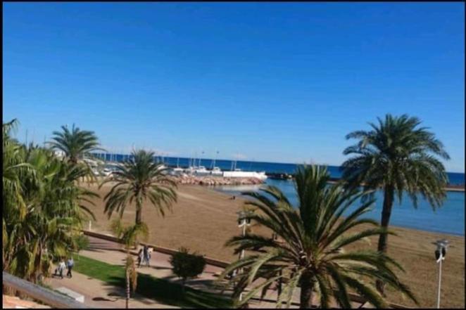 Beachfront Vila Βαλένθια Εξωτερικό φωτογραφία